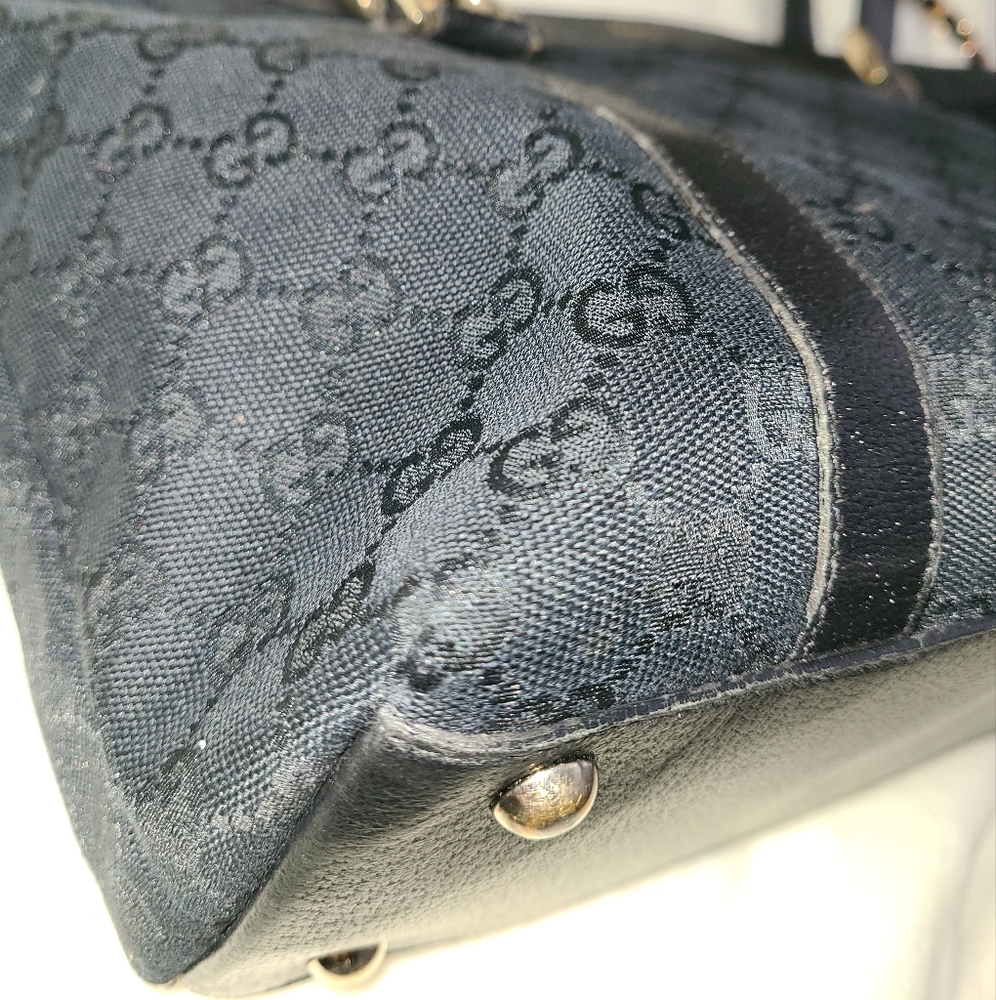 Authentic Gucci GG Black Canvas Abbey Zip Tote Shoulder Gold Hardware Bag - Picture 8 of 16